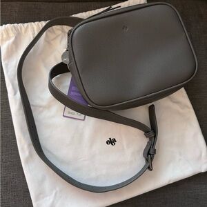 Ela Handbags belt bag in grey pebble